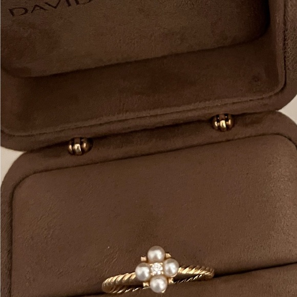 David Yurman Petite Modern Renaissance Pearl Ring - Picture 3 of 9